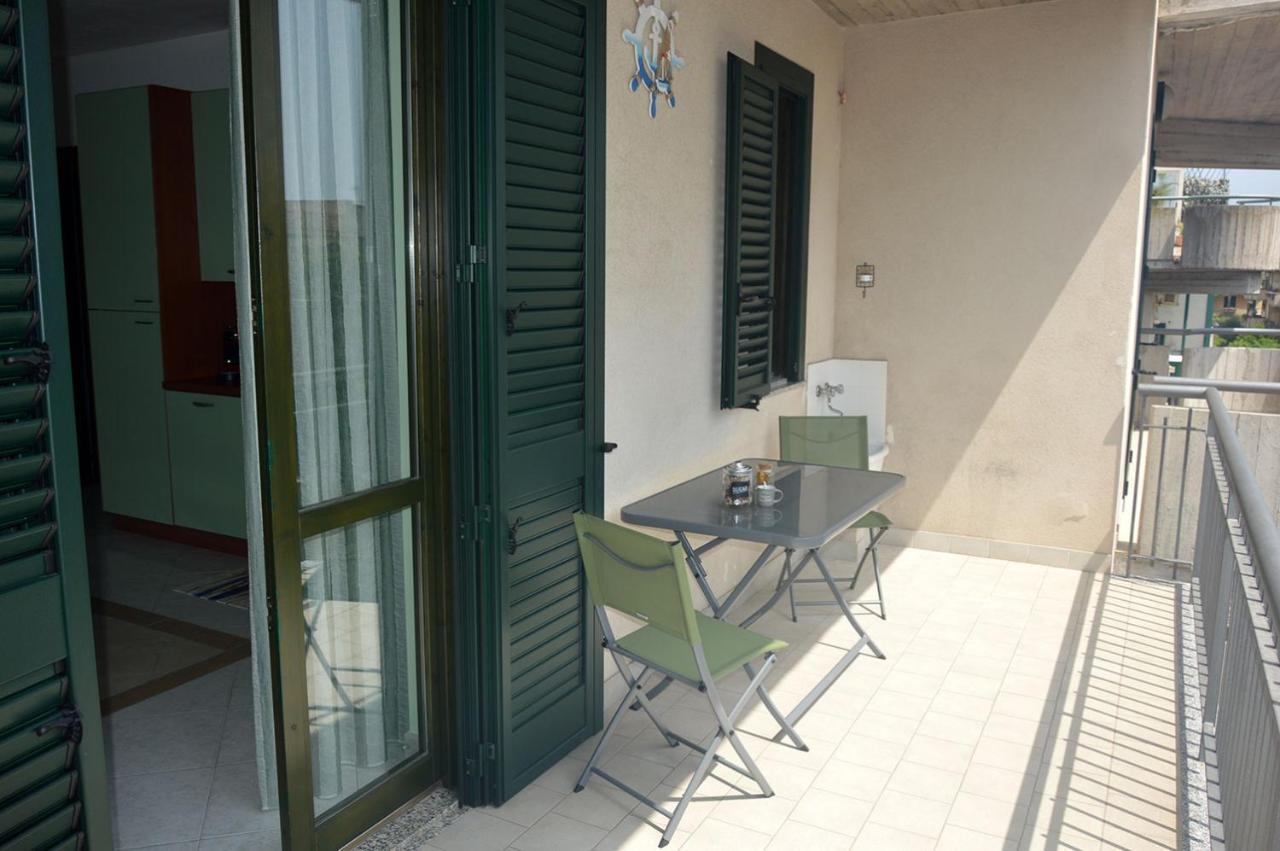 Appartamento Casasolemare Fondachello Fondachello  Luaran gambar